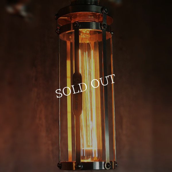 インダストリアル真鍮製ケージ付ブラケットライト工業系壁掛け照明 ｜ アメリカンスタイルウォールランプ