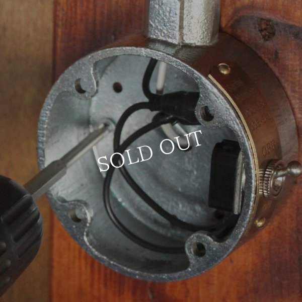 インダストリアル配管&シェード付ブラケットライト｜ヴィンテージ壁掛け照明ウォールランプ