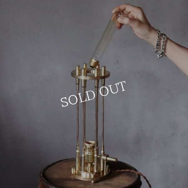 画像11: インダストリアルテーブルライト弾丸ケージ薬莢｜工業系真鍮アンティーク卓上照明 (11)