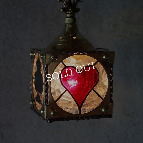 ステンドグラストランプ柄ペンダントライト