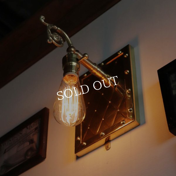アートデザインランプ・ブラケットライト壁掛け照明｜アンティーク&スチームパンクアーガイル柄メタルワーク