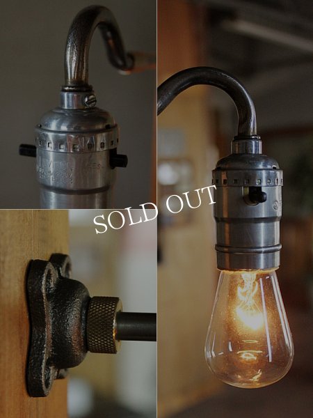 USAヴィンテージ工業系LEVITON社製プッシュ式ソケットブラケット/インダストリアル照明アンティークライト