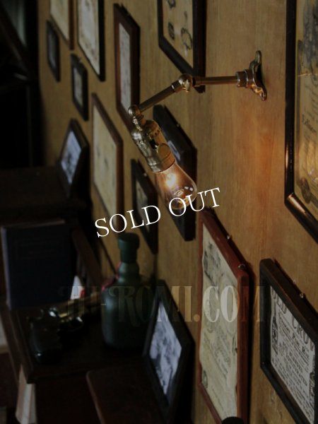 LEVITON社製真鍮ソケット＆角度調整付きミニブラケット/インダストリアル工業系ウォールランプ壁面照明