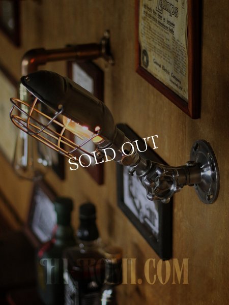 USAヴィンテージバルブ角度調整&ワイヤーケージ付工業系ブラケット/アンティーク工業系インダストリアル壁面照明ランプ