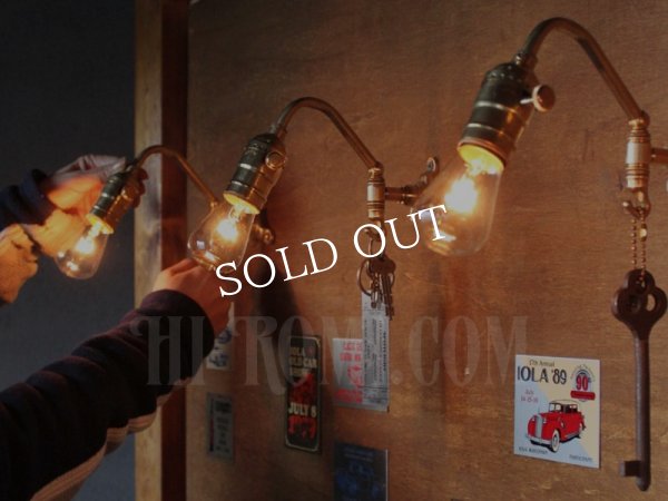 ヴィンテージ工業系フック付きターン式ソケット真鍮ブラケット/アンティーク照明インダストリアルウォールランプ