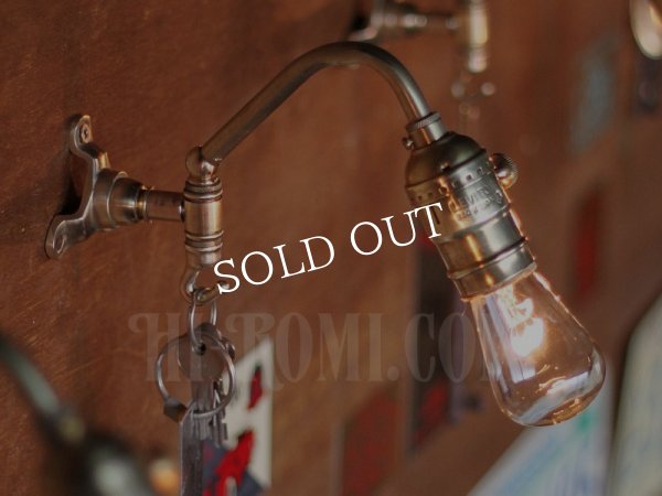 ヴィンテージ工業系フック付きターン式ソケット真鍮ブラケット/アンティーク照明インダストリアルウォールランプ