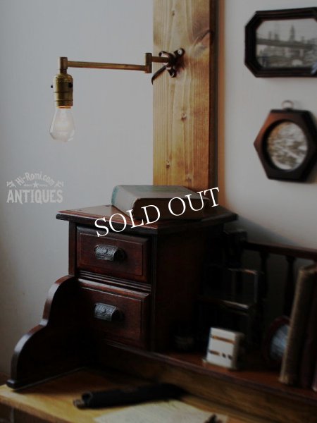 USAヴィンテージ真鍮製スウィングアーム付インダストリアルブラケットランプ｜アンティーク壁掛け照明