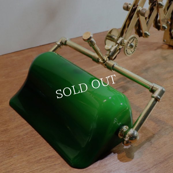 真鍮製ダブルシザーアームランプグリーンシェードブラケットライト｜インダストリアル二重蛇腹式壁掛け照明ウォールランプ