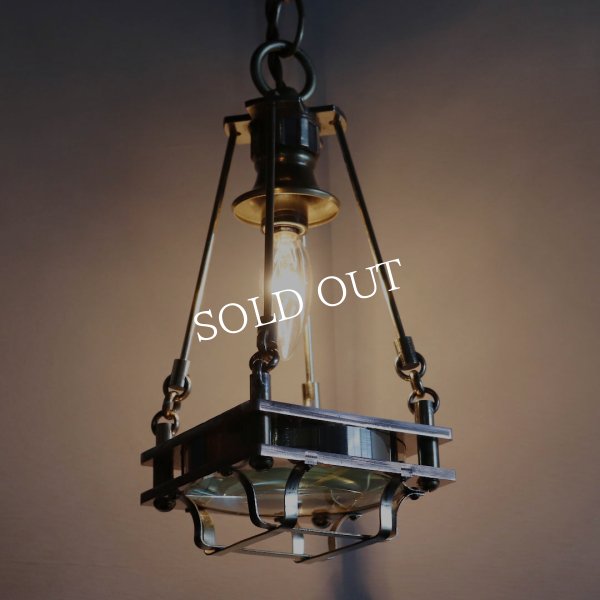 ケージ＆レンズ付真鍮製工業系ペンダントライト｜インダストリアルスチームパンク調吊下げ照明