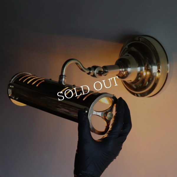 【電気工事による壁面直付け】ピクチャーライト｜インダストリアル工業系壁掛け照明