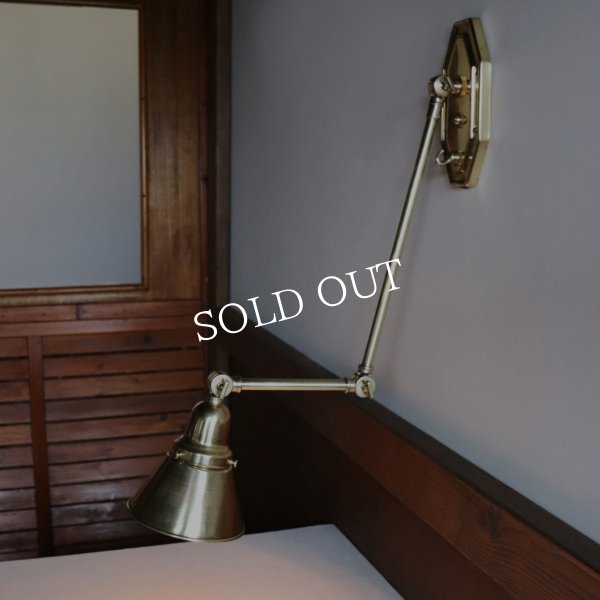 ミニシェード&3点角度調整付き真鍮壁掛け照明｜インダストリアルブラスブラケットライト