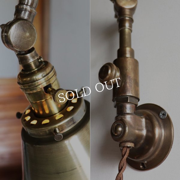 3点角度調整&スウィングアーム付き真鍮製インダストリアルブラケットライト壁掛け照明