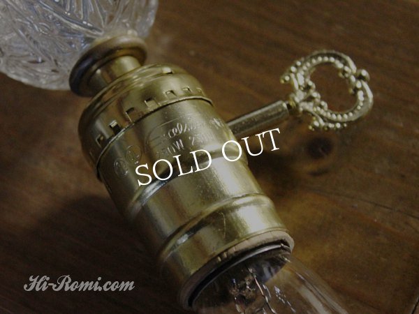 画像10: ヴィンテージ幾何学模様ガラス製ブラケットライト｜鍵付壁掛照明 (10)