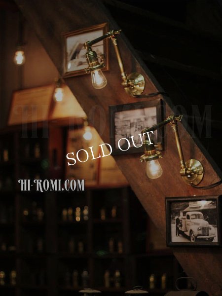 USAヴィンテージ２点角度調整付真鍮製インダストリアルブラケットライト｜アンティーク壁掛け照明