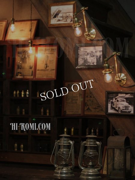 USAヴィンテージ２点角度調整付真鍮製インダストリアルブラケットライト｜アンティーク壁掛け照明