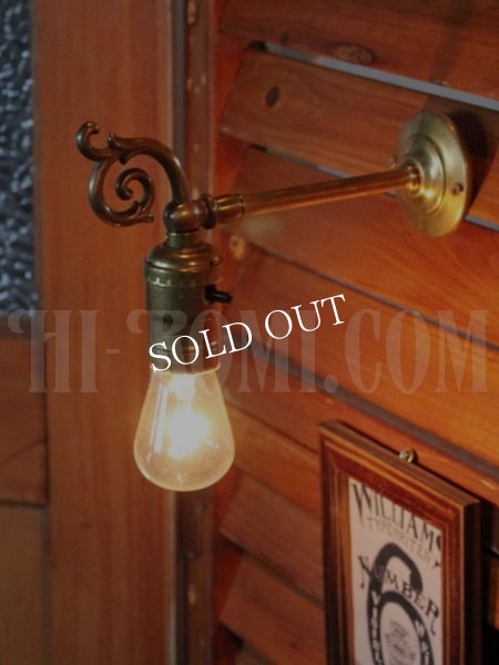ヴィンテージヴィクトリアン調真鍮飾りのブラケットランプA/アンティークウォールライト壁掛け照明