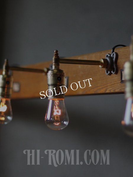 USAヴィンテージLEVITON社製真鍮ソケット付ミニブラケットライトA｜アンティーク壁掛け照明