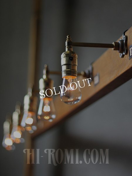 USAヴィンテージLEVITON社製真鍮ソケット付ミニブラケットライトA｜アンティーク壁掛け照明