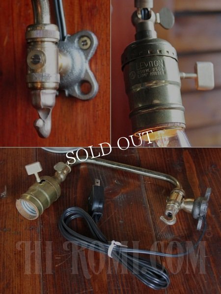 USA工業系真鍮フック付スウィングアームソケットブラケットライトA/ヴィンテージランプ壁掛け照明