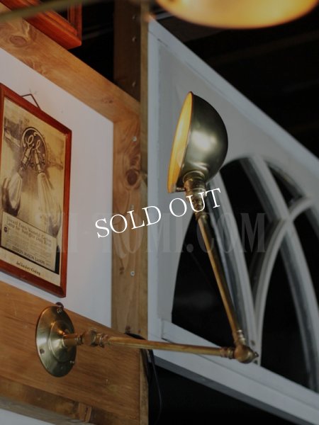 アメリカヴィンテージ角度調整&ラウンドシェード付真鍮ブラケットランプD/アンティークインダストリアルライト壁掛け照明
