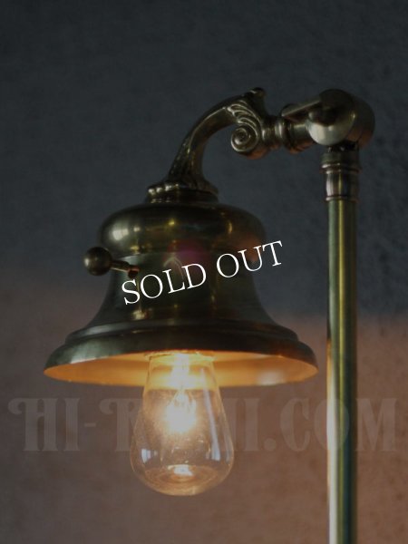 画像10: USAヴィンテージ角度調整付ファーマシー真鍮製テーブルライト/コロニアルアトリエ照明 (10)