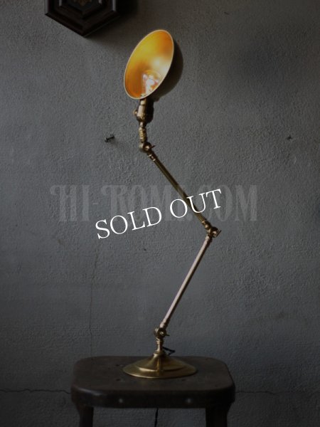 画像6: 工業系真鍮テーブルライト｜ラウンドシェード&角度調整卓上照明 (6)