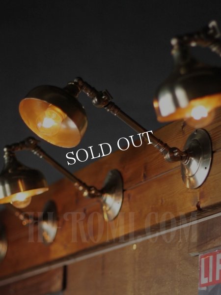 ヴィンテージ工業系２点角度調整付きキーレス真鍮ブラケットライトA/アンティーク壁掛け照明インダストリアルウォールランプ