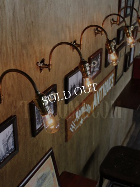 工業系ホブネイル鍵付き湾曲アーム真鍮ブラケットライトA/インダストリアルウォールランプ/壁掛け照明