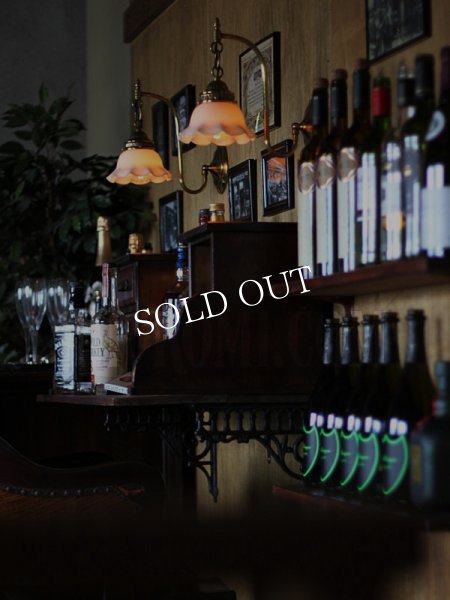 画像5: コロニアルミルクガラス製フリルシェード付真鍮ブラケットA/ヴィクトリアンウォールランプ/壁掛け照明/乳白 (5)