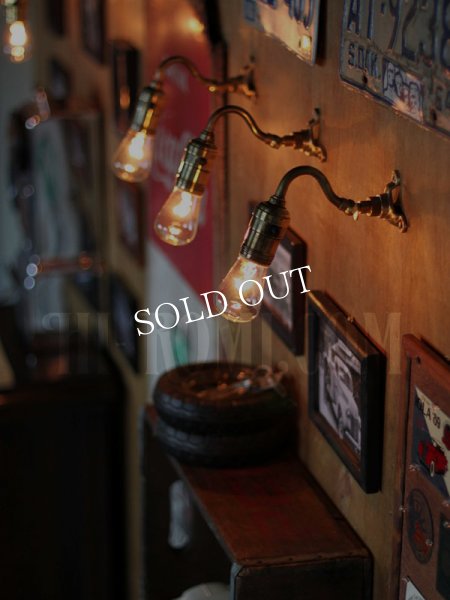 USAヴィンテージ真鍮製ARROW社製プッシュ式スキニーソケット&ミニ角度調整付きブラケット/アンティーク工業系照明壁掛ランプ