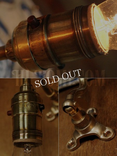 USAヴィンテージ真鍮製ARROW社製プッシュ式スキニーソケット&ミニ角度調整付きブラケット/アンティーク工業系照明壁掛ランプ