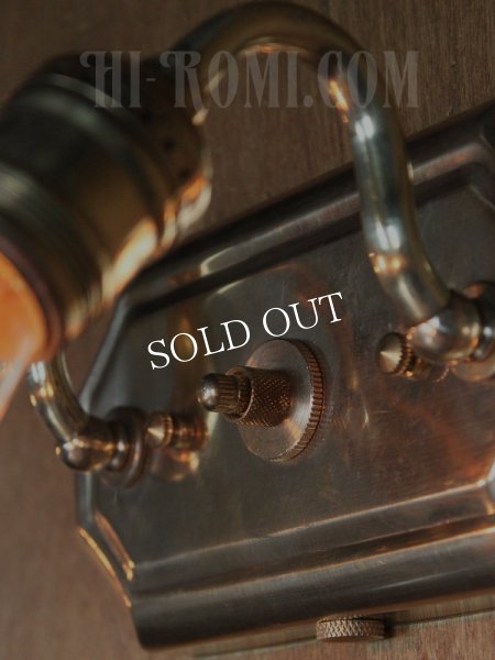 工業系真鍮製スクエアベース2灯ブラケット/ヴィクトリアンウォールランプ/壁掛け照明/インダストリアル