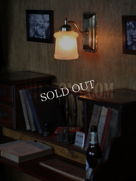 画像3: ヴィンテージコロニアルくもりガラスシェード&スクエアベースのブラケット/ヴィクトリアン壁照明 (3)