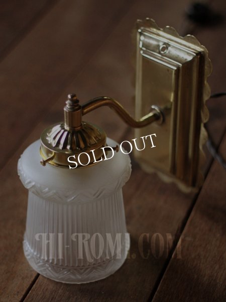 画像4: ヴィンテージコロニアルくもりガラスシェード&スクエアベースのブラケット/ヴィクトリアン壁照明 (4)