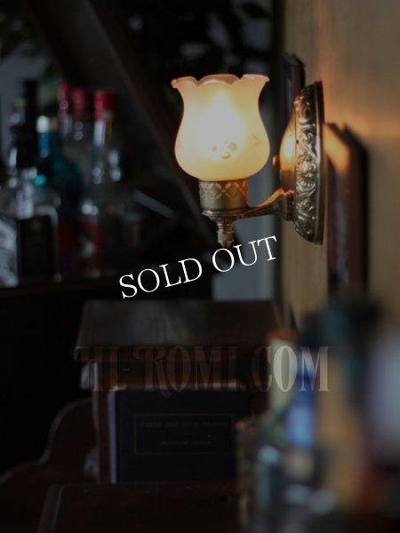 画像2: ヴィンテージコロニアルくもりガラスフリルシェードのブラケット/チムニーハリケーンヴィクトリアン壁照明 (2)