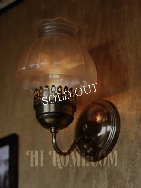 画像3: ヴィンテージコロニアルくもりガラスチムニーシェードのブラケットランプ/火屋ハリケーンヴィクトリアン壁照明 (3)