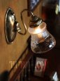 画像1: ヴィンテージコロニアル葡萄柄ガラスシェードのブラケットランプ/ヴィクトリアン壁照明 (1)