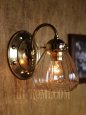 画像1: ヴィンテージコロニアルクリアガラスシェード&ホブネイルベースのブラケットランプ/ヴィクトリアン壁照明 (1)