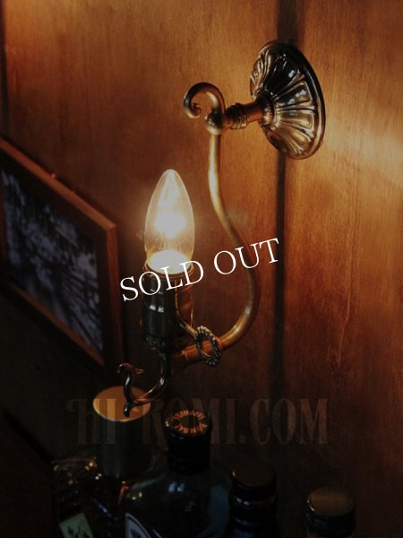 画像3: LEVITON社製真鍮ソケット付きコロニアルフォーリッジスクロールミニブラケットランプＡ/アメリカンヴィクトリアン壁掛照明ウォールランプ  (3)