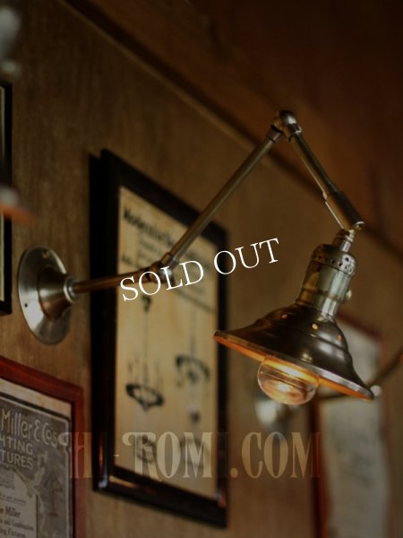 画像2: LEVITON社製真鍮ソケット付きインダストリアル3点角度調整＆シェード付きブラケットランプA/アメリカン作業灯ランプ壁掛照明ウォールライト  (2)