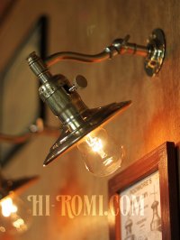 画像3: USAヴィンテージ工業系角度調整＆平シェード付き真鍮ブラケットA/インダストリアル照明壁掛けランプ