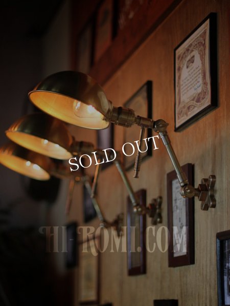 フランクリンスイッチ社製ファットボーイソケット&角度調整付きラウンドシェード工業系真鍮ブラケットランプA/インダストリアルスチームパンクウォールランプ壁面照明