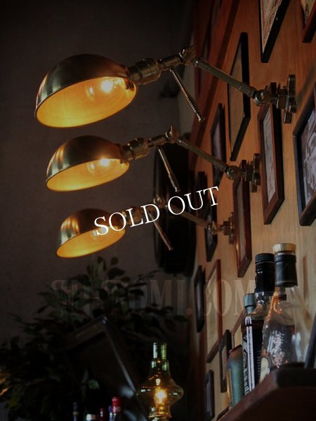 フランクリンスイッチ社製ファットボーイソケット&角度調整付きラウンドシェード工業系真鍮ブラケットランプA/インダストリアルスチームパンクウォールランプ壁面照明