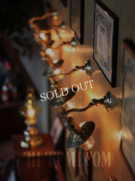 USAヴィンテージ工業系角度調整&平シェード付き真鍮ブラケット/インダストリアル照明壁掛けランプ