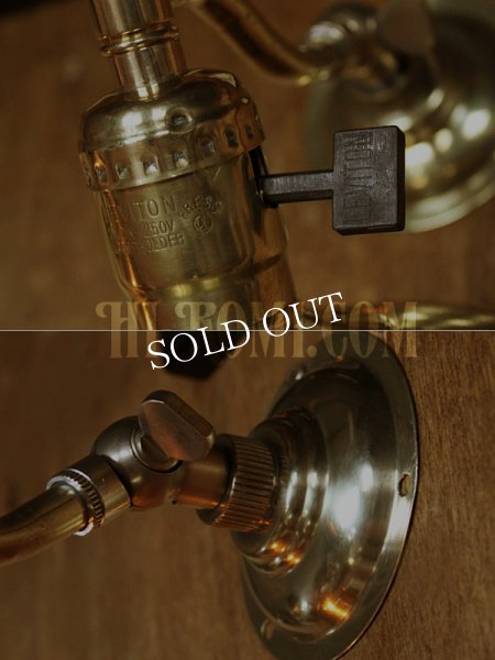 USAヴィンテージ工業系角度調整&平シェード付き真鍮ブラケット/インダストリアル照明壁掛けランプ