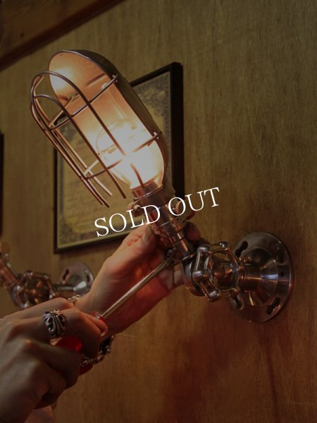 画像11: USAヴィンテージバルブ角度調整ワイヤーケージ付工業系ブラケット/アンティーク工業系インダストリアル壁面照明ランプ (11)