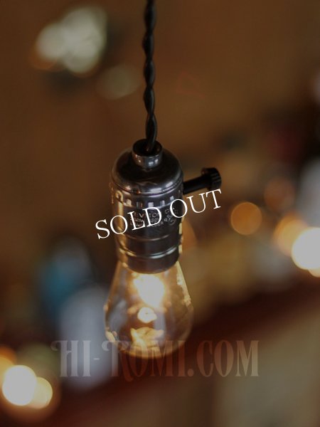 画像2: LEVITON社製ターン式アルミ製Silverソケットペンダントライト (2)