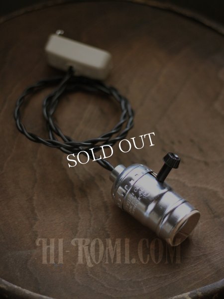 画像5: LEVITON社製ターン式アルミ製Silverソケットペンダントライト (5)