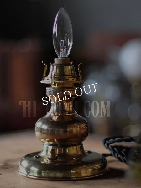 アンティークテーブルライト｜イエローグリーンガラスチムニー真鍮卓上照明