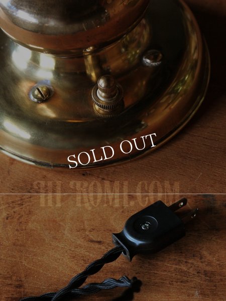 アンティークテーブルライト｜イエローグリーンガラスチムニー真鍮卓上照明